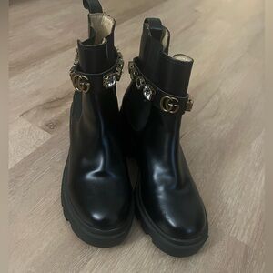 Boots with jeweled ankle removable piece